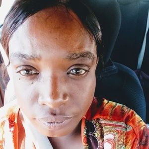 Meet your Posher, Leslie